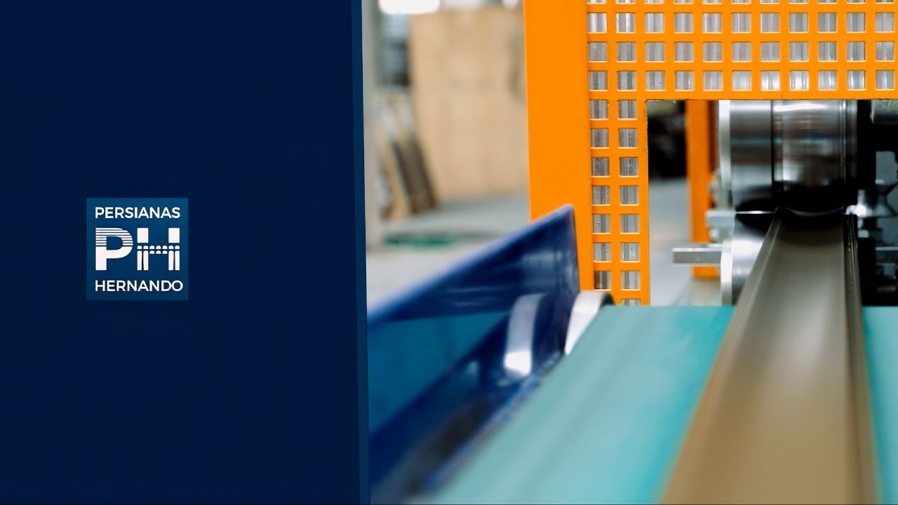 Manufacturer of roller blinds